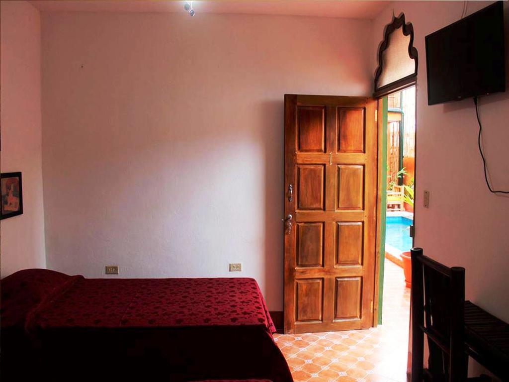 Boutique Maharaja Hotel 2*